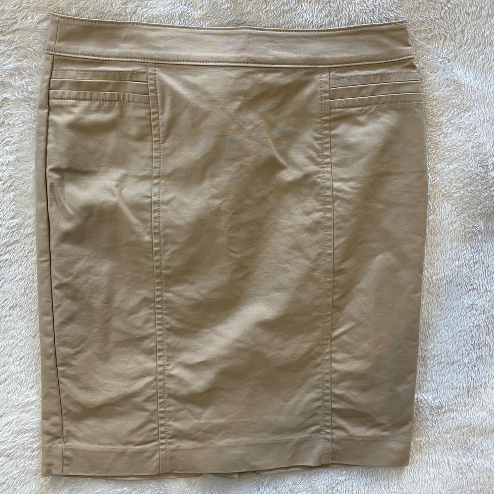 Ann Taylor Women’s Khaki Skirt size 4